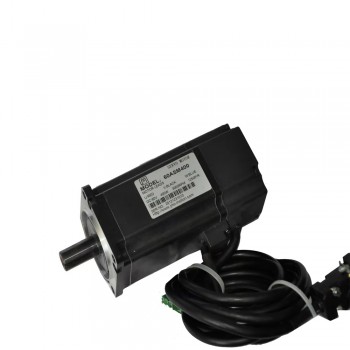 Servomoteur 60ASM400 400W 60V CC 8,4A 1,27N.m 3000tr/min triphasé 60 x 60 mm avec encodeur 2500 lignes